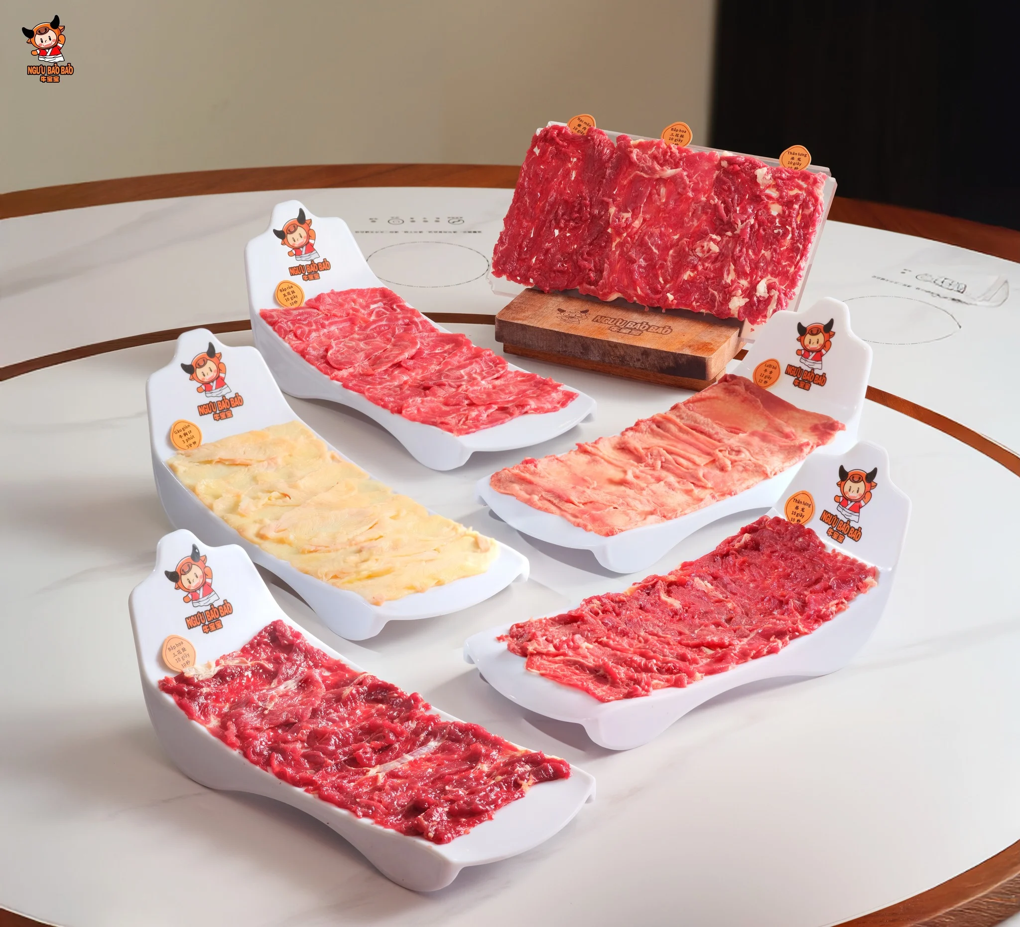 Đĩa thịt Gù bò vân tuyết và Bắp hoa bò tươi ngon chuẩn vị Triều Châu