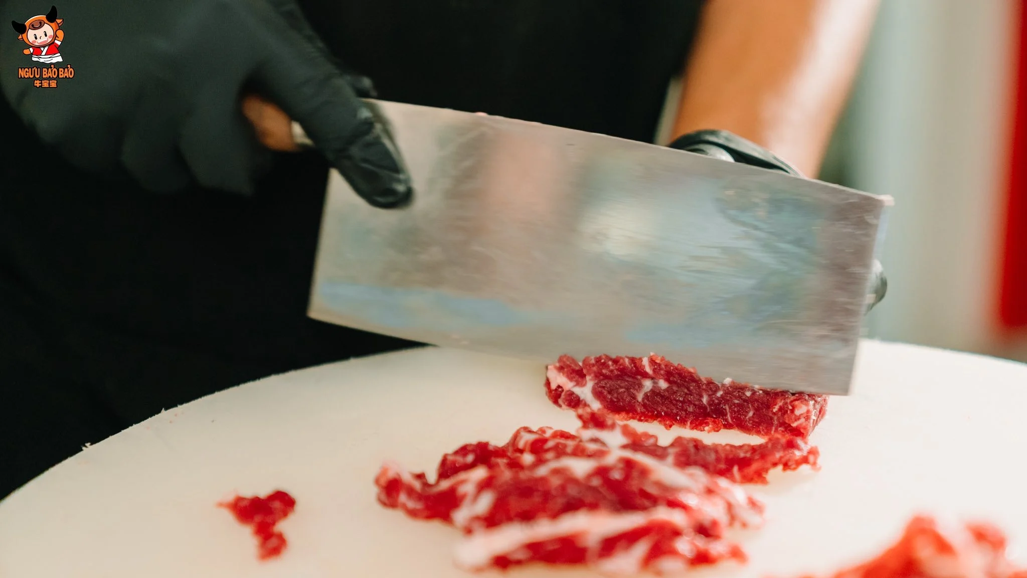 Thịt bò tại Ngưu Bảo Bảo là thái tay chứ không phải thái máy