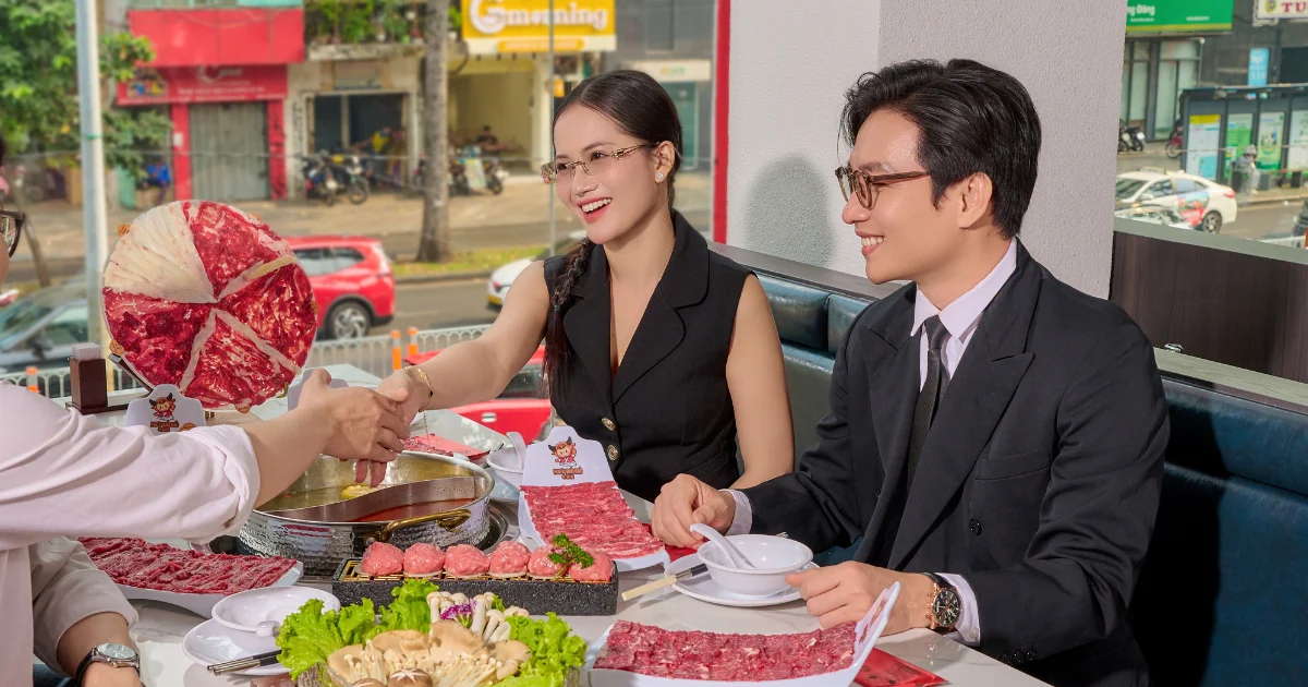 Bữa tiệc tất niên tri ân đối tác cuối năm - Vì sao lẩu bò thanh nhẹ là lựa chọn tinh tế hơn bàn nhậu bia rượu?